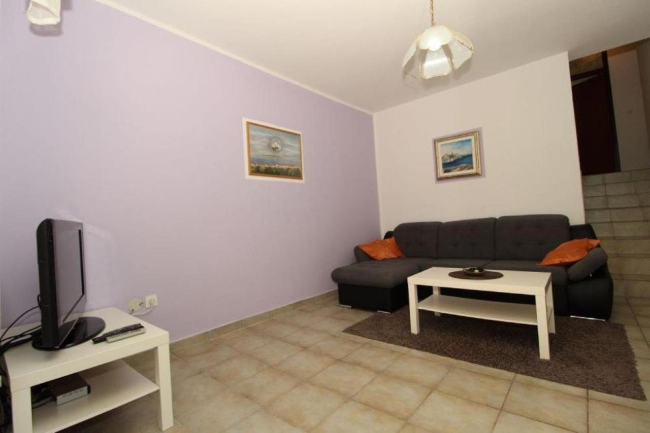 ماندري Apartments Besedic المظهر الخارجي الصورة