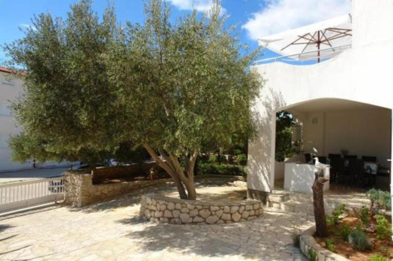 ماندري Apartments Besedic المظهر الخارجي الصورة