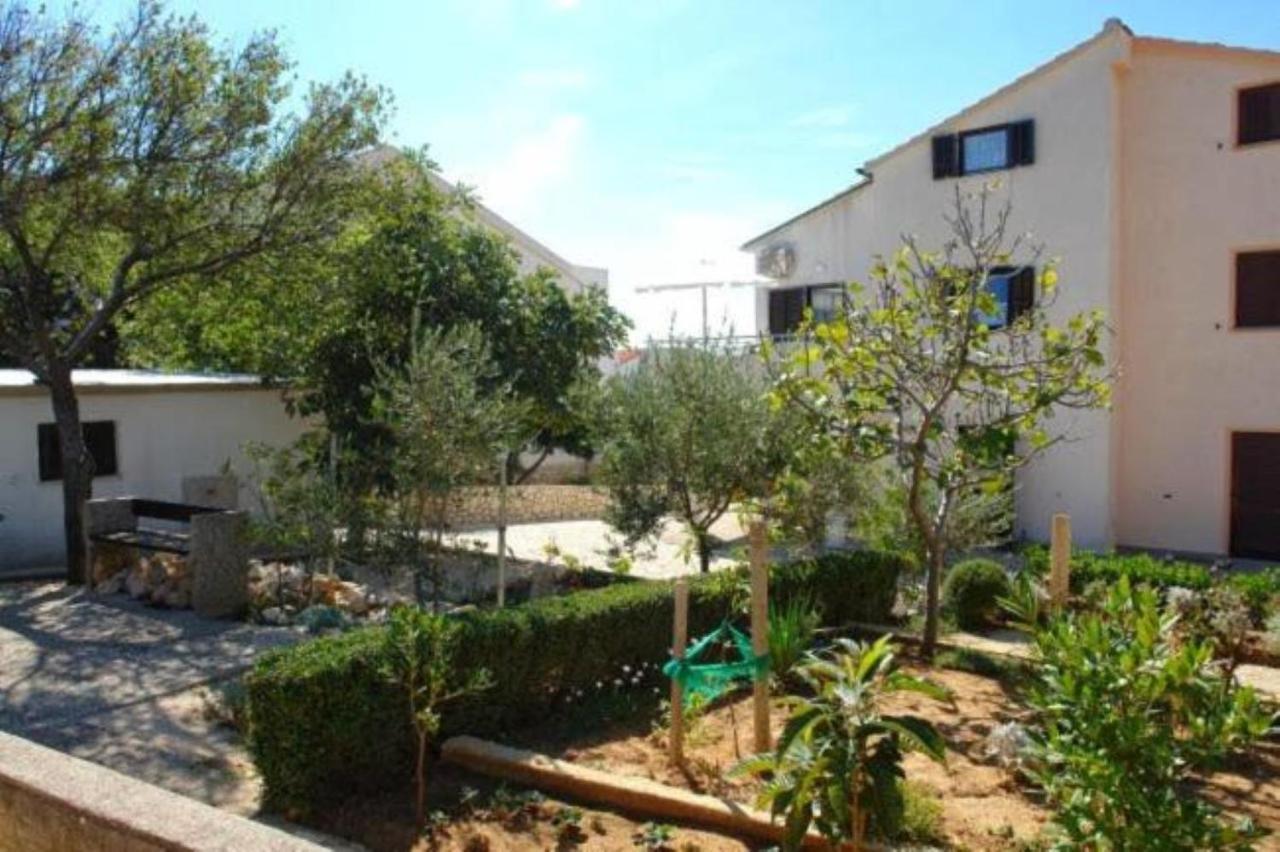 ماندري Apartments Besedic المظهر الخارجي الصورة