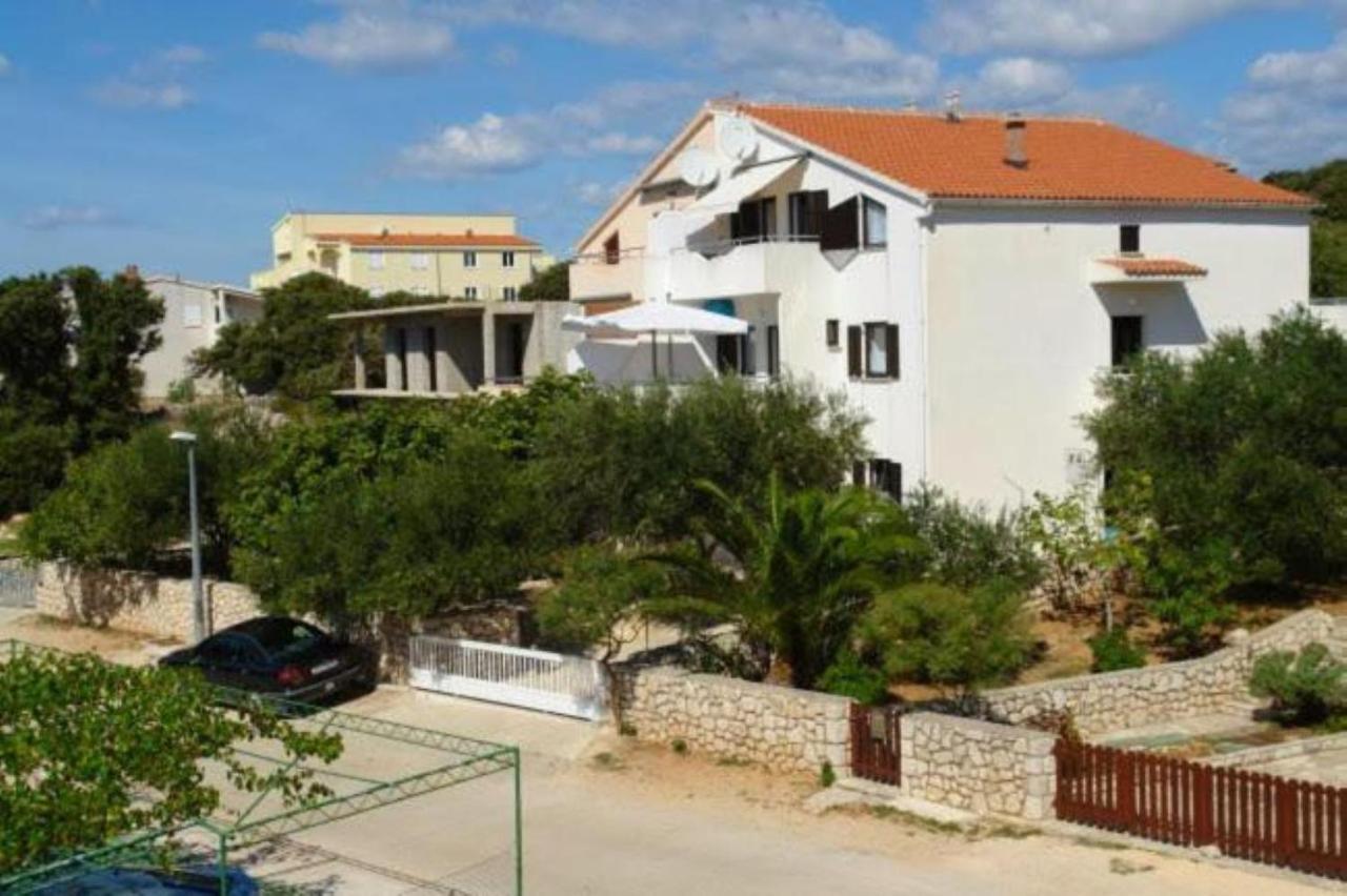 ماندري Apartments Besedic المظهر الخارجي الصورة