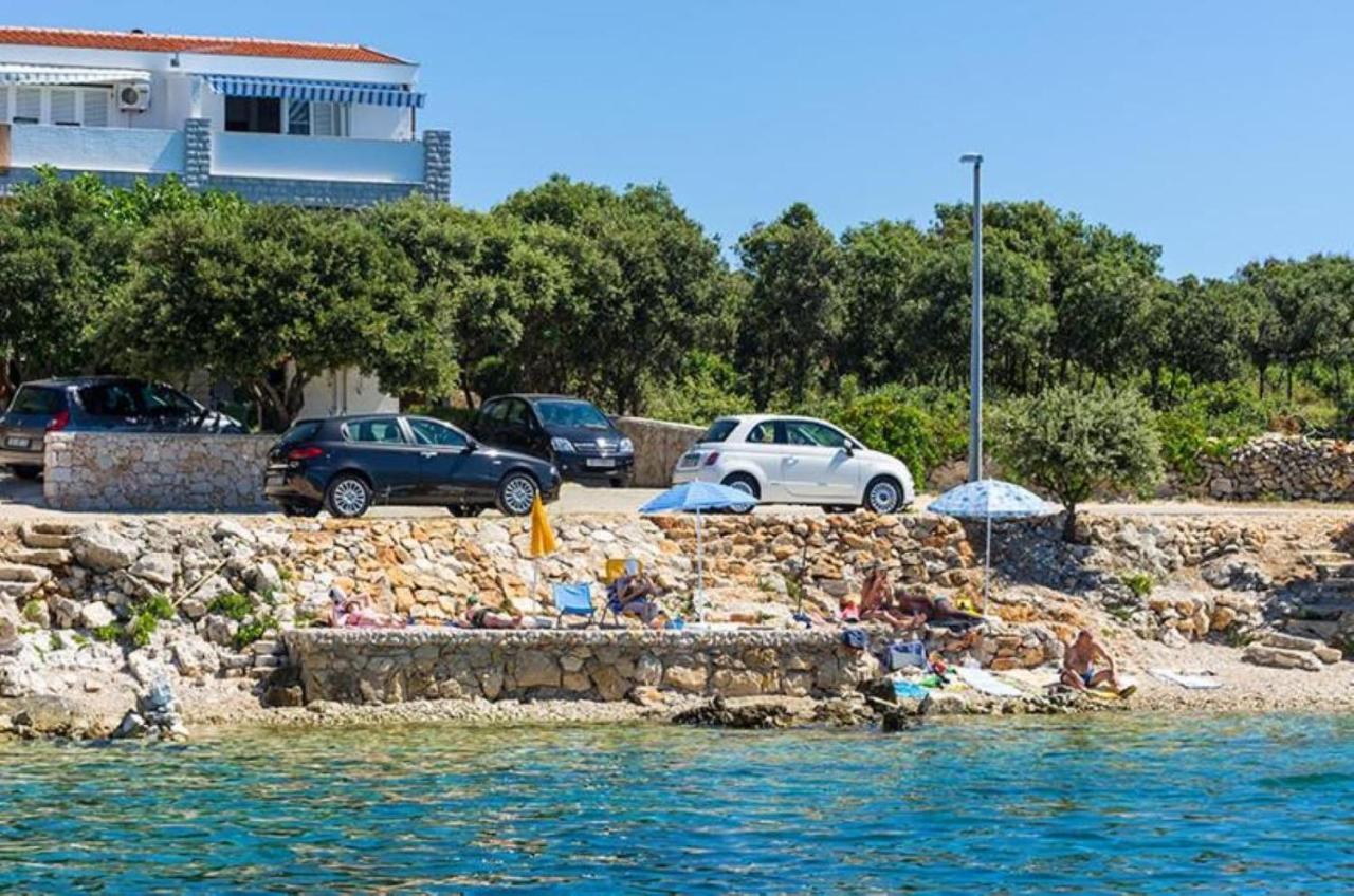 ماندري Apartments Besedic المظهر الخارجي الصورة